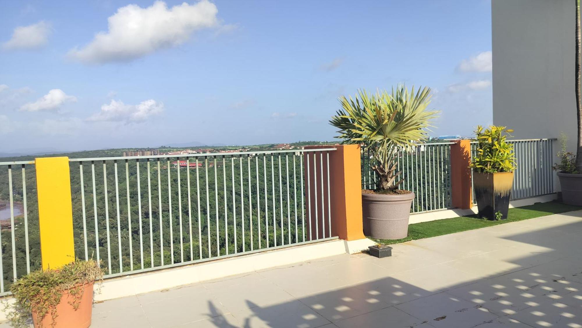Good Stay 2Bhk Pool Apartment 10 Mins From Dabolim Airport Goa 102 Consua Exterior photo